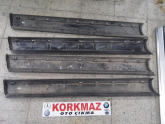 Oto Çıkma Parça / Volkswagen / Touareg / Kaporta & Karoser / Sağ Ön Kapı / Çıkma Parça 