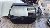 Toyota yaris bagaj kapağı