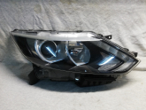 Oto Çıkma Parça / Nissan / Qashqai / Far & Stop / Sağ Ön Far / Çıkma Parça 