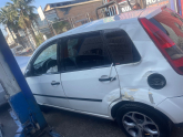 Ford Fiesta sol arka kapı