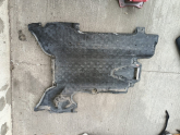 MERCEDES E SERİSİ W212 MOTOR ALT MUHAFAZA 2125240925