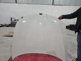 2013/2015 SKODA SÜPERB BEYAZ MOTOR KAPUTU ORJİNAL LOKALLİK