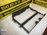 Oto Çıkma Parça / Renault / Taliant / Radyatör / Radyatör Ayağı / Çıkma Parça 