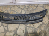 Oto Çıkma Parça / Land Rover / Freelander / Oto Cam / Ön Cam Izgarası / Çıkma Parça 