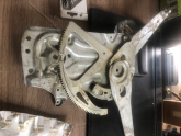 Oto Çıkma Parça / Volvo / S60 / Oto Cam / Cam Krikosu / Çıkma Parça 