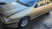 Oto Çıkma Parça / Renault / Megane / Kaporta & Karoser / Sol Ön Çamurluk / Çıkma Parça 