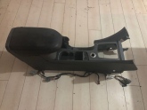 FORD FOCUS ARA KONSOL ORJİNAL TESİSATLI
