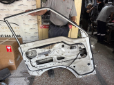 Oto Çıkma Parça / Mitsubishi / L300 / Kaporta & Karoser / Sol Ön Kapı / Çıkma Parça 