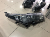 Oto Çıkma Parça / Toyota / Corolla / Far & Stop / Sağ Ön Far / Çıkma Parça 