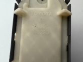 Oto Çıkma Parça / Toyota / Auris / Oto Cam / Cam Düğmesi / Çıkma Parça 