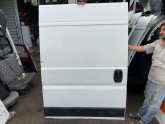 Oto Çıkma Parça / Peugeot / Boxer / Kaporta & Karoser / Sağ Sürgülü Kapı / Çıkma Parça 