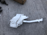 Oto Çıkma Parça / Hyundai / Tucson / Oto Cam / Silecek Suyu Deposu / Çıkma Parça 