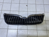 Skoda Superb Ön Panjur 2013-2015 3T0853668C