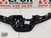 Oto Çıkma Parça / Toyota / Corolla / Tampon / Izgara Çıtası / Sıfır Parça 