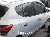 Oto Çıkma Parça / Dacia / Sandero / Kaporta & Karoser / Sağ Arka Kapı / Çıkma Parça 
