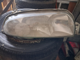 Ford  Fiesta  Sağ  Ön  Far