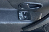 Oto Çıkma Parça / Renault / Symbol / Cam / Cam Düğmesi / Çıkma Parça 