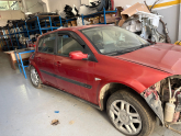 RENAULT MEGANE 2 HATCHBACK 1.4 BENZİNLİ 16 VALF PARÇALARI BULUNUR