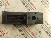Oto Çıkma Parça / Saab / 9000 / Oto Cam / Cam Düğmesi / Çıkma Parça 
