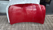 Hyundai i20 motor kaputu kırmızı
