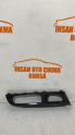 Clio 4 2012-2017 sağ ön kapı cam düğmesi çerçevesi çekme yuvası