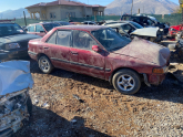 Mazda.  Sağ.  Ön kapı