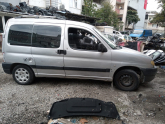 PEUGEOT PARTNER ( 2000 ) SAĞ ARKA ÇAMURLUK ORJINAL ÇIKMA