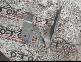 Oto Çıkma Parça / Volkswagen / Caddy / Kaporta & Karoser / Kaput Menteşesi / Çıkma Parça 