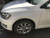 VOLKSWAGEN GOLF 2013 2016 ÇAMURLUK ÖN SOL SÖKME 5G0821105