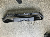 Oto Çıkma Parça / Renault / Megane / Tampon / Orta Izgara / Çıkma Parça 
