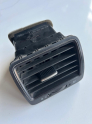Sağ Ön Havalandırma Izgarası VW Jetta 2006-2011 1K0819710
