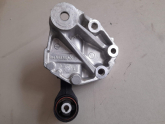 Oto Çıkma Parça / Peugeot / 407 / Motor / Takozu & Kulağı / Çıkma Parça 