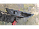 Oto Çıkma Parça / Peugeot / 208 / Oto Cam / Cam Düğmesi / Çıkma Parça 