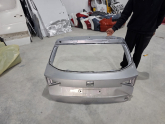SEAT ARONA GRİ BAGAJ KAPAĞI ORJINAL LOKALLIK
