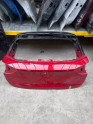 Opel Corsa  bagaj kapağı son kasa kırmızı renk