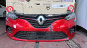Renault Clio 5 kırmızı ön tampon çıkma