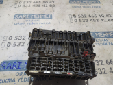 Oto Çıkma Parça / Volkswagen / Transporter / Elektrik / Sigorta Kutusu / Çıkma Parça 