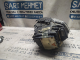 Oto Çıkma Parça / Volkswagen / Passat / Far & Stop / Sağ Ön Far / Çıkma Parça 