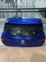 Clio 5 hatasız arka bagaj kapağı