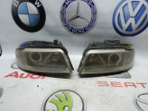 Oto Çıkma Parça / Audi / A4 / Far & Stop / Sağ Ön Far / Çıkma Parça 