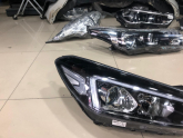 Oto Çıkma Parça / Hyundai / Tucson / Far & Stop / Sağ Ön Far / Çıkma Parça 