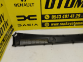Oto Çıkma Parça / Renault / Trafic / Oto Cam / Ön Cam Izgarası / Çıkma Parça 