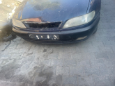 Citroen Xsara sol ön far