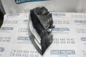 Oto Çıkma Parça / Audi / A4 / Far & Stop / Sağ Ön Far / Çıkma Parça 