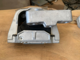 Oto Çıkma Parça / Volkswagen / Tiguan / Motor / Takozu & Kulağı / Sıfır Parça 