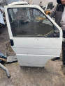 VOLKSWAGEN TRANSPORTER SAĞ ÖN KAPI KONUK OTO