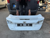 2015/2018 FORD FOCUS BEYAZ BAGAJ KAPAĞI ORJINAL