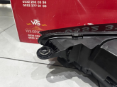 Oto Çıkma Parça / Audi / Q5 / Far & Stop / Sağ Ön Far / Çıkma Parça 