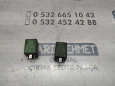 ÇIKMA PORSCHE FLAŞÖR RÖLESİ 111953227D