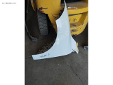 Oto Çıkma Parça / Renault / Megane / Kaporta & Karoser / Sol Ön Çamurluk / Çıkma Parça 